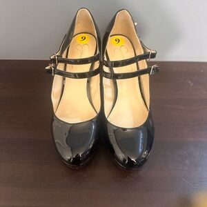 Jessica Simpson Black Patent Mary Jane Heels